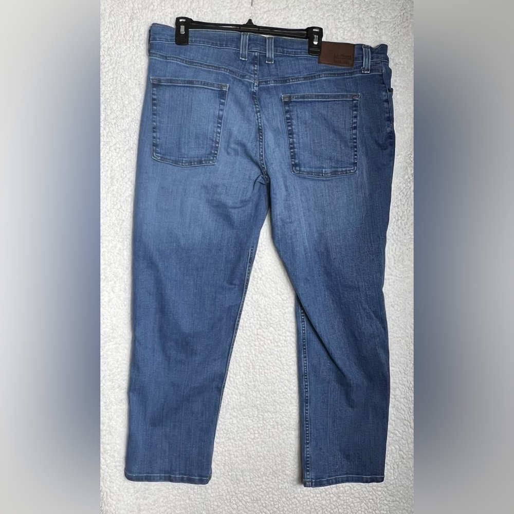 TWO LL Bean Jeans Mens 40x28 Blue BeanFlex Standard Fit Straight Leg Medium Wash - Picture 11 of 15